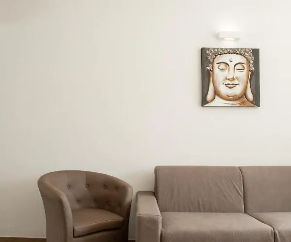 - Via Delle Rose * Pula