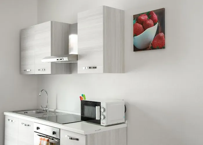 - Via Delle Rose * Pula